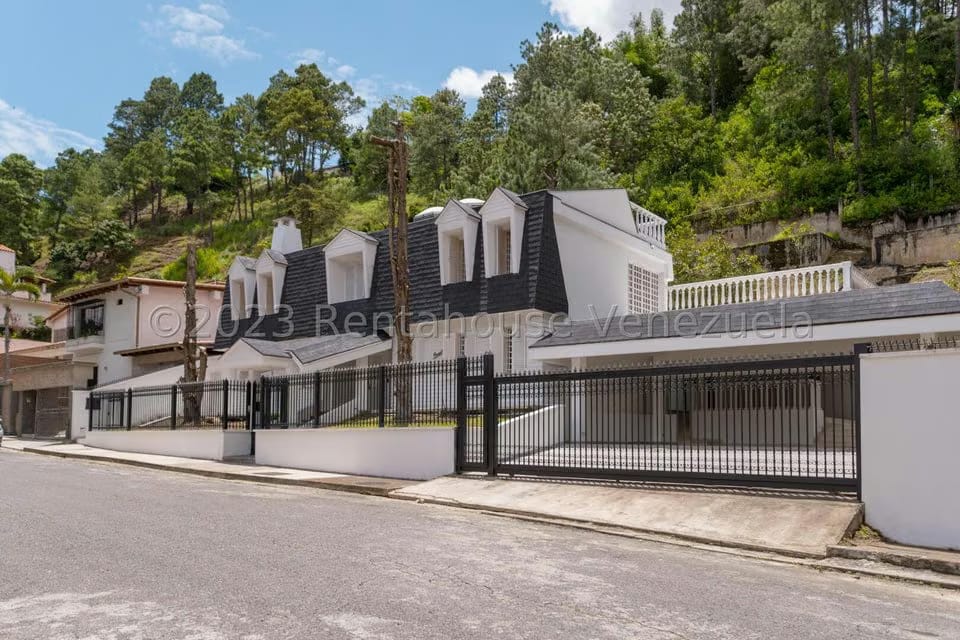 Casa (Duplex) en Venta en Alto Prado, Distrito Metropolitano - 2