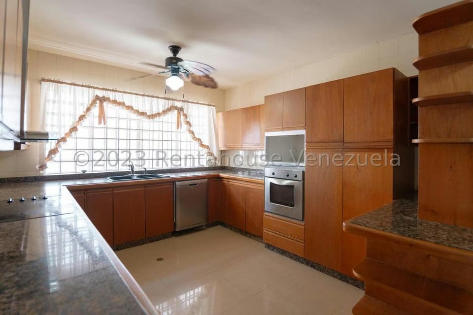 Casa (Duplex) en Venta en Alto Prado, Distrito Metropolitano - 12