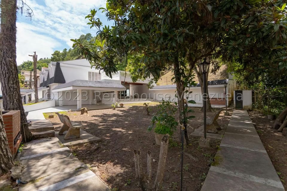 Casa (Duplex) en Venta en Alto Prado, Distrito Metropolitano - 38