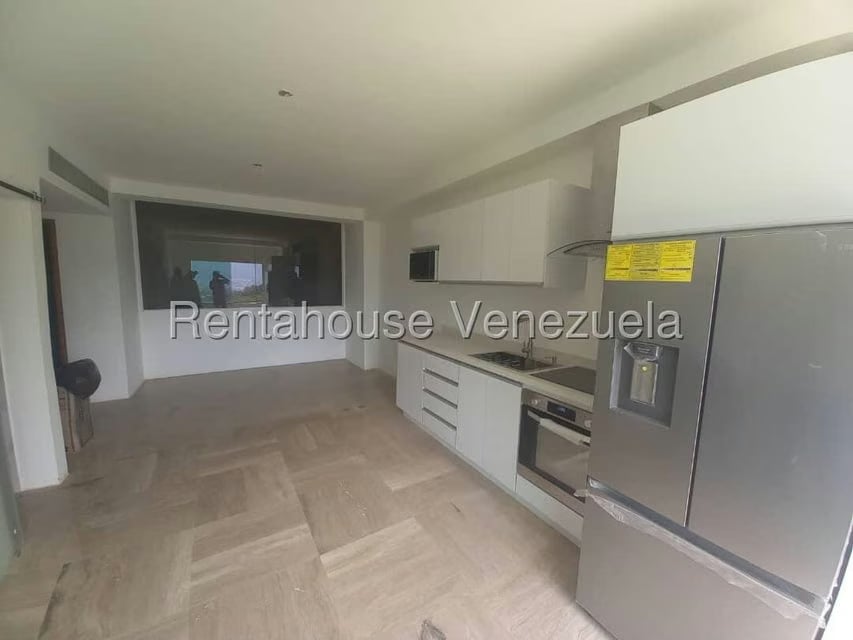Apartamento (1 Nivel) en Venta en Solar del Hatillo, Distrito Metropolitano - 4