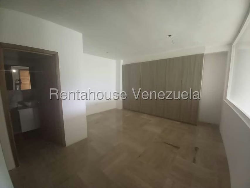 Apartamento (1 Nivel) en Venta en Solar del Hatillo, Distrito Metropolitano - 8