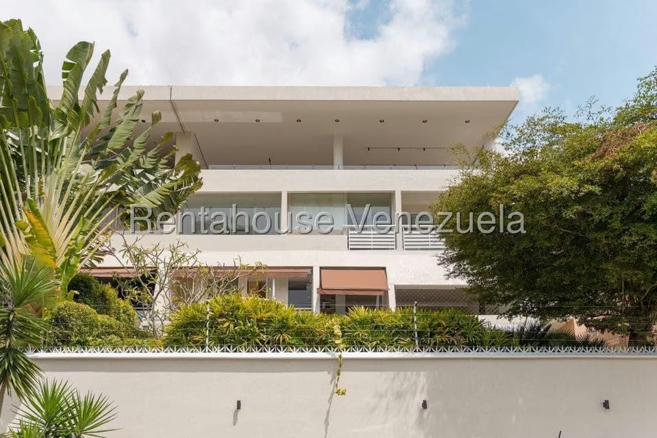 Apartamento (Duplex) en Venta en Santa Rosa de Lima, Distrito Metropolitano