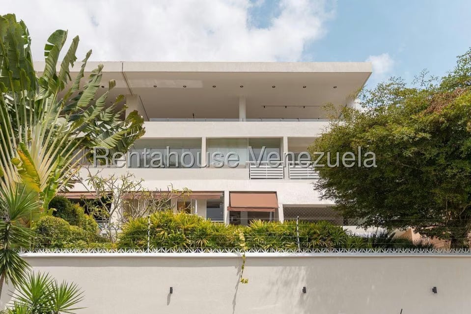 Apartamento (Duplex) en Venta en Santa Rosa de Lima, Distrito Metropolitano