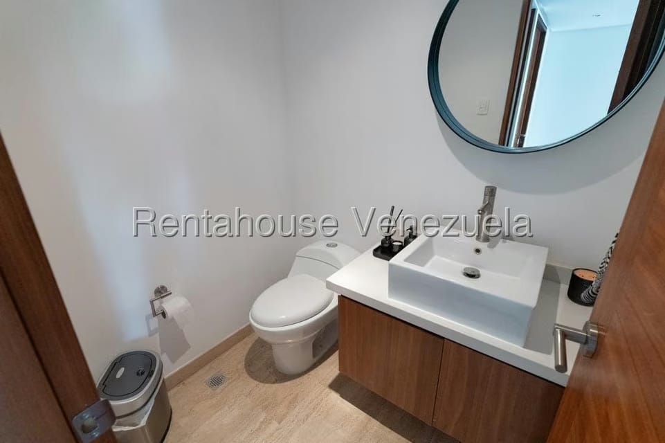 Apartamento (Duplex) en Venta en Santa Rosa de Lima, Distrito Metropolitano - 16