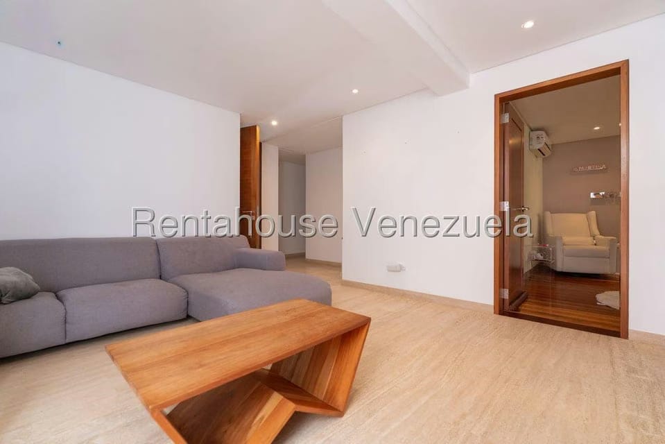 Apartamento (Duplex) en Venta en Santa Rosa de Lima, Distrito Metropolitano - 33