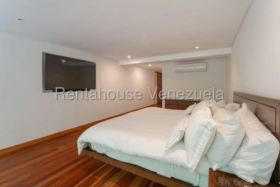 Apartamento (Duplex) en Venta en Santa Rosa de Lima, Distrito Metropolitano - 36