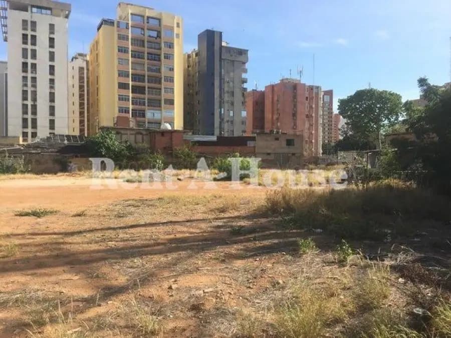 Terreno en Venta en olegari villalobos Maracaibo