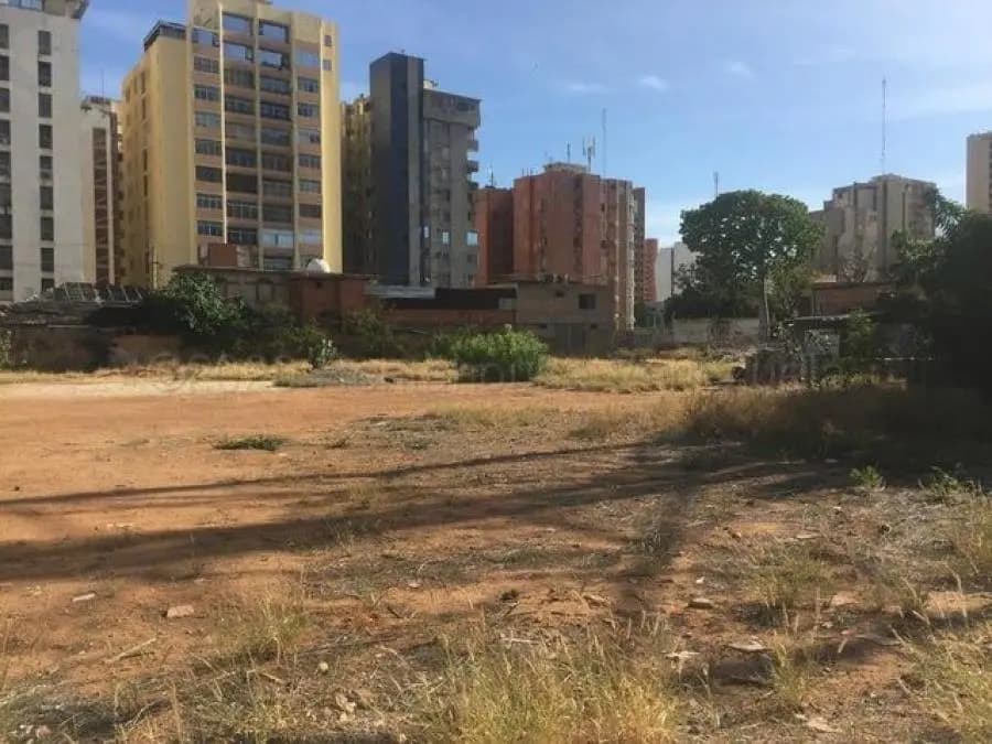 Terreno en Venta en olegari villalobos Maracaibo - 6
