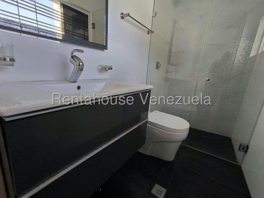 Apartamento (1 Nivel) en Venta en Guaparo, Carabobo - 24