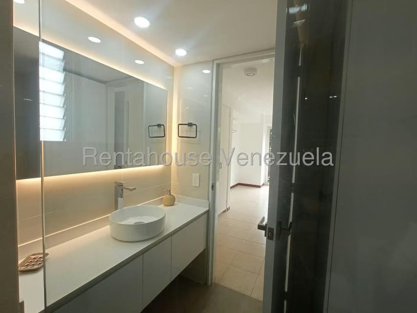 Apartamento (1 Nivel) en Alquiler en Sebucan, Distrito Metropolitano - 11