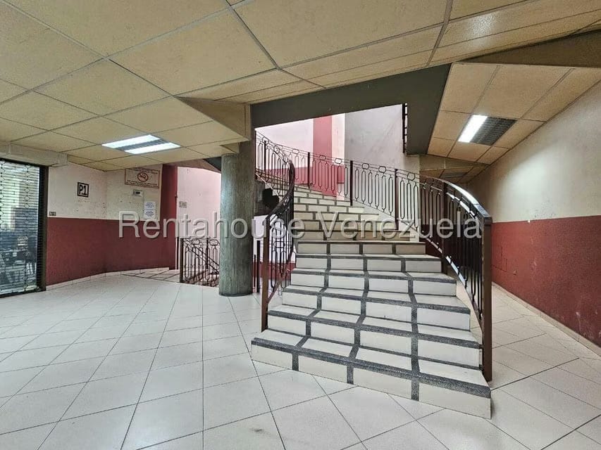 Comercial (Local Comercial) en Venta en Guarenas, Miranda - 2