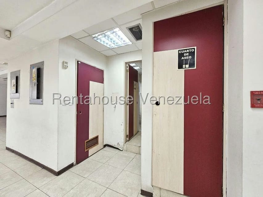 Comercial (Local Comercial) en Venta en Guarenas, Miranda - 16