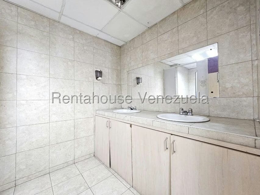 Comercial (Local Comercial) en Venta en Guarenas, Miranda - 25