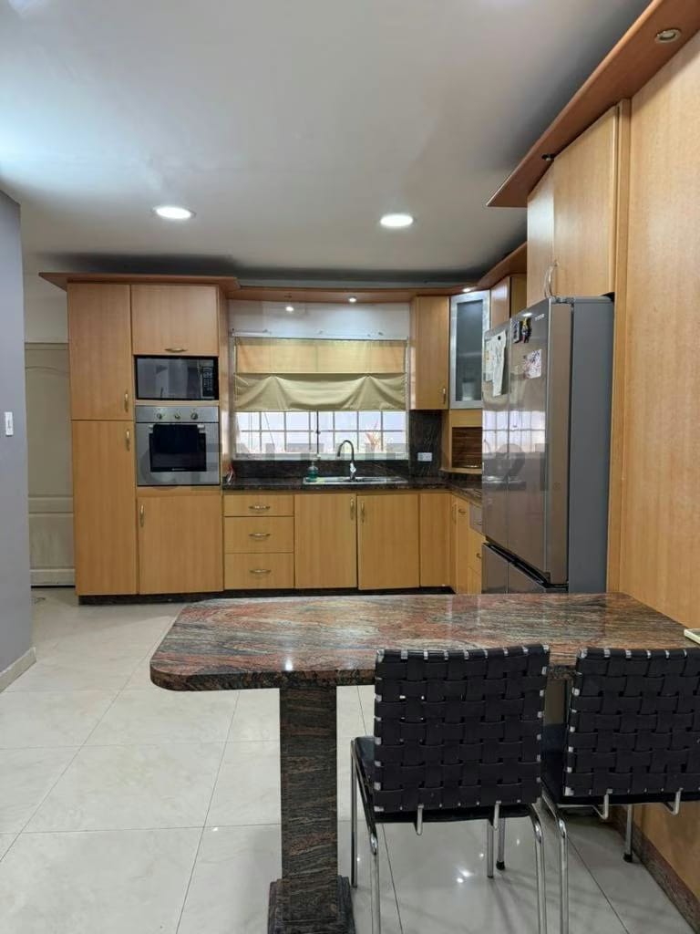 En venta Townhouse Chalet tipo americano en C.R. Agua Santa - 6