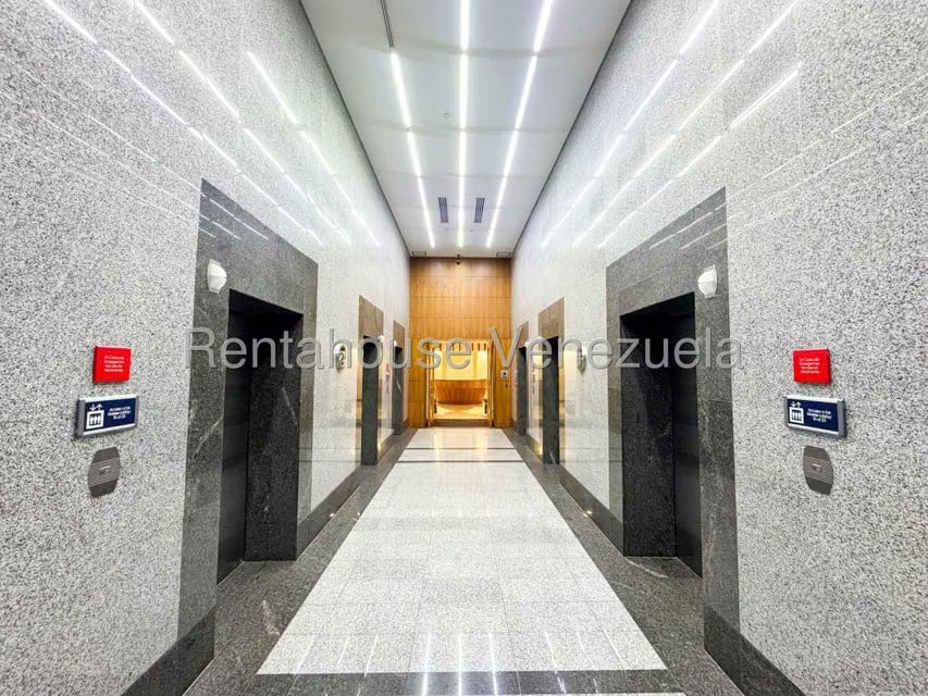 Comercial (Oficina) en Venta en La Castellana, Distrito Metropolitano - 2
