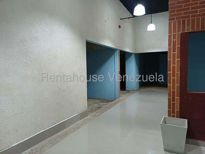 Comercial (Local Comercial) en Venta en Agua Blanca, Carabobo - 3