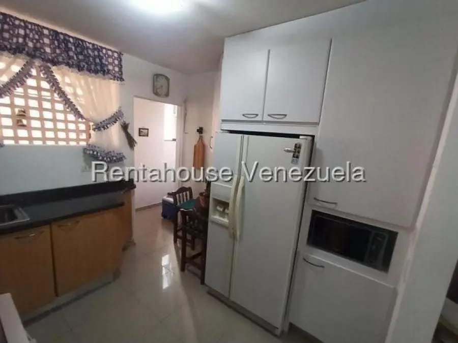 Apartamento en Alquiler en Los Dos Caminos Caracas - 17