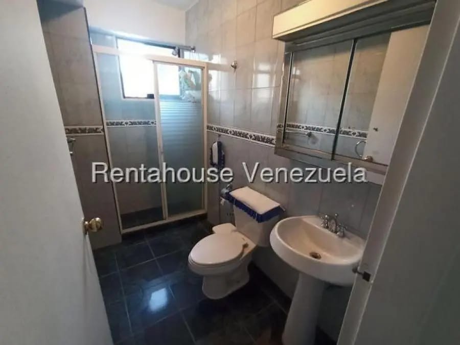Apartamento en Alquiler en Los Dos Caminos Caracas - 21