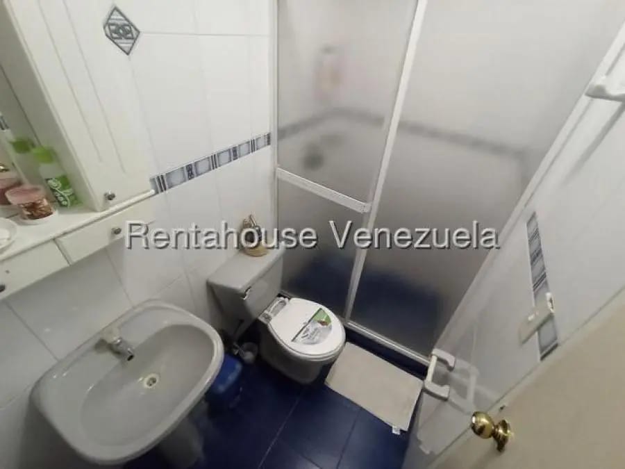 Apartamento en Alquiler en Los Dos Caminos Caracas - 9