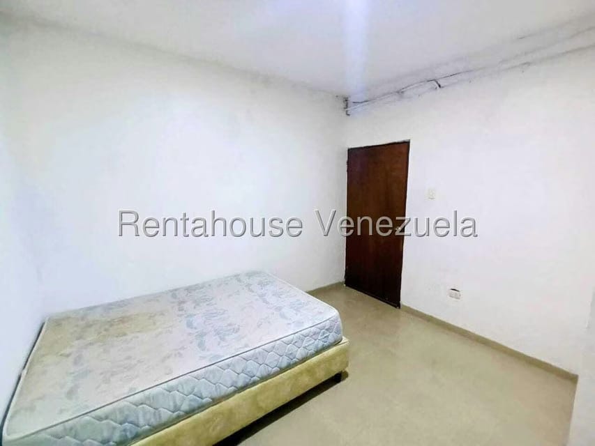 Casa (1 Nivel) en Alquiler en Zona Oeste, Lara - 17