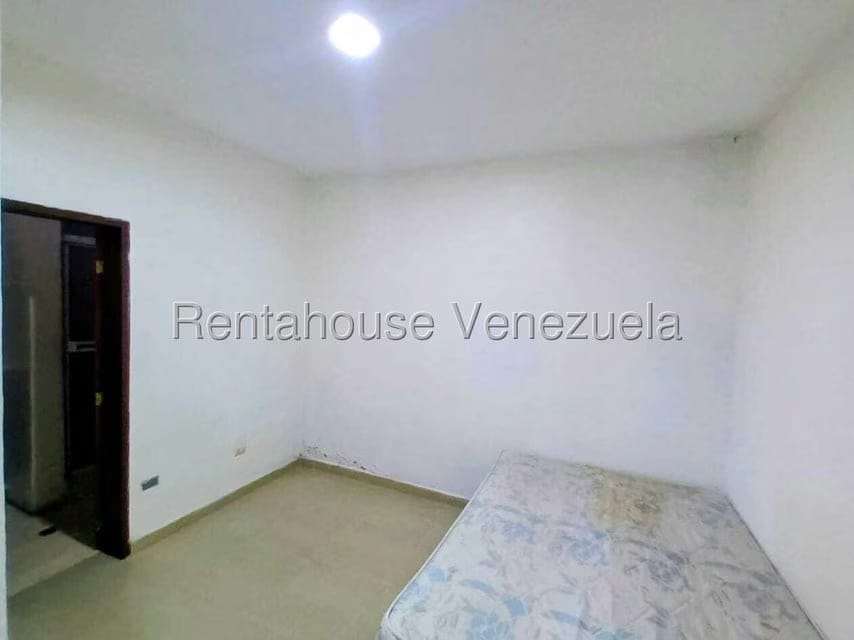 Casa (1 Nivel) en Alquiler en Zona Oeste, Lara - 18
