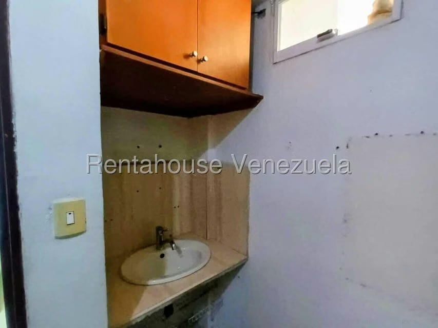 Casa (1 Nivel) en Alquiler en Zona Oeste, Lara - 27