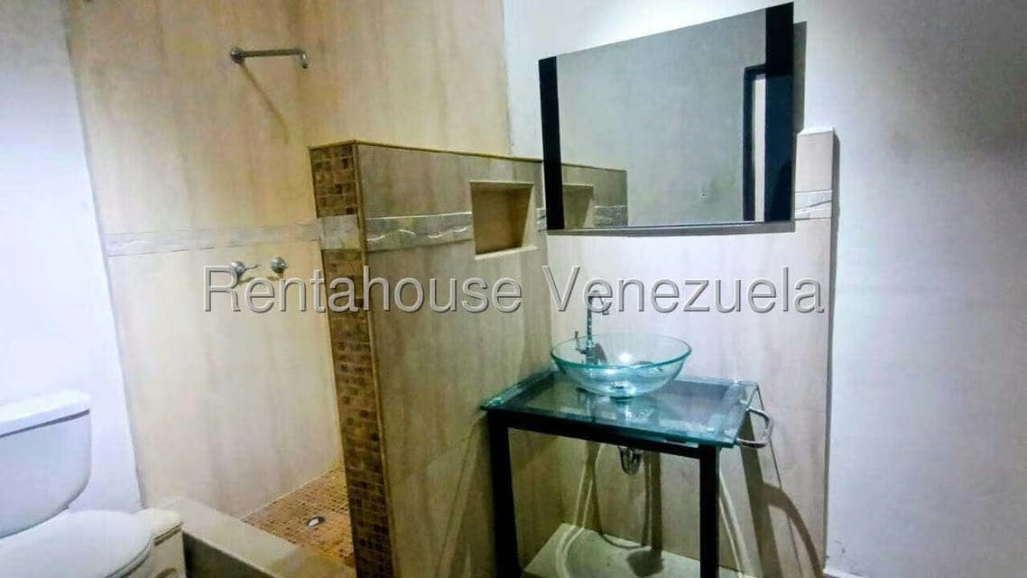 Casa (1 Nivel) en Alquiler en Zona Oeste, Lara - 29