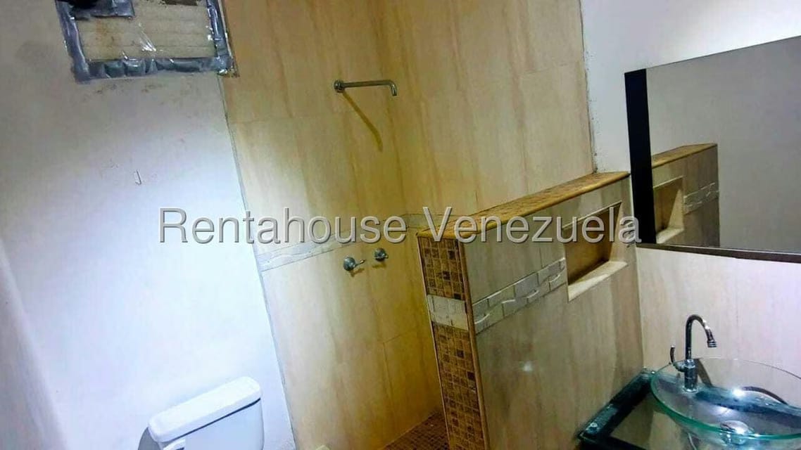 Casa (1 Nivel) en Alquiler en Zona Oeste, Lara - 30