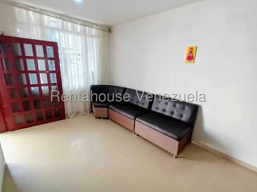 Casa (1 Nivel) en Alquiler en Zona Oeste, Lara - 4
