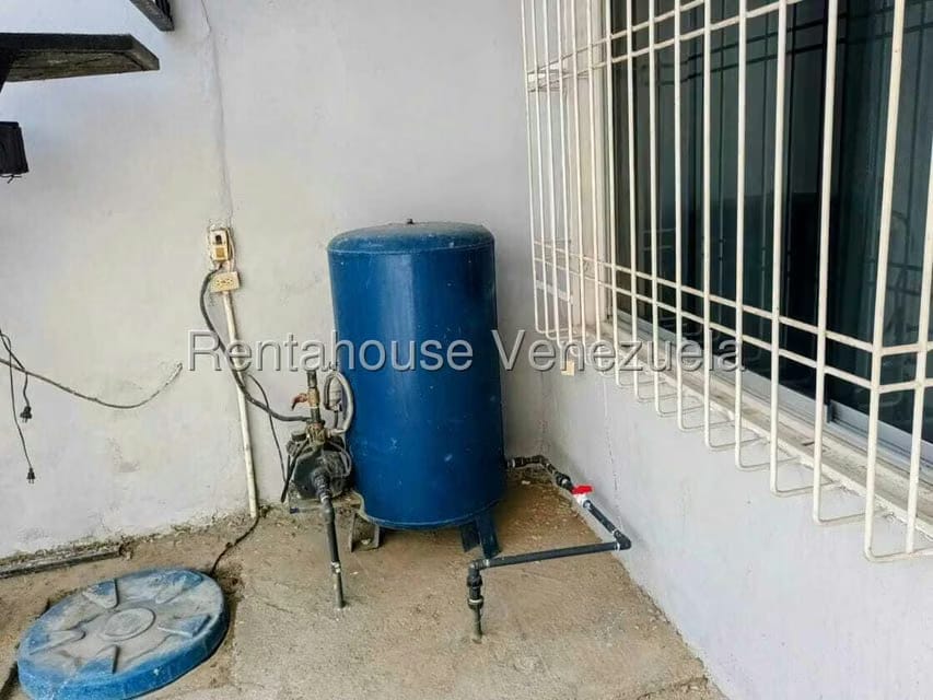 Casa (1 Nivel) en Alquiler en Zona Oeste, Lara - 34