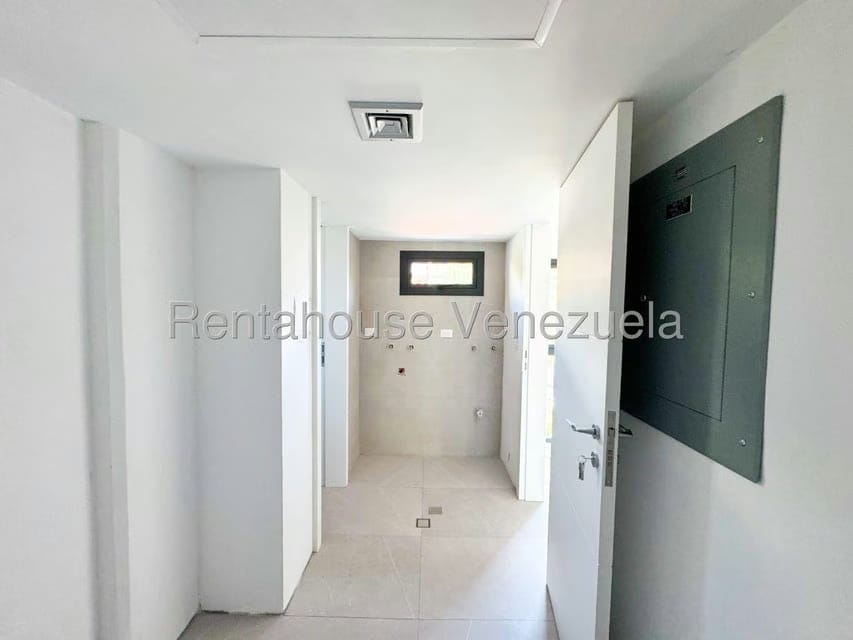Apartamento (1 Nivel) en Venta en Los Naranjos de Las Mercedes, Distrito Metropolitano - 33