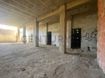 Terreno con bienhechurias de tres niveles Porlamar, Margarita - 8