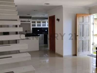 Promocion especial por pocos dias! Nuevo precio! En Venta Terreno con Edificio - 2