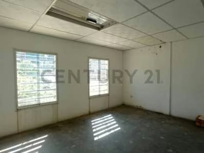 Promocion especial por pocos dias! Nuevo precio! En Venta Terreno con Edificio - 8