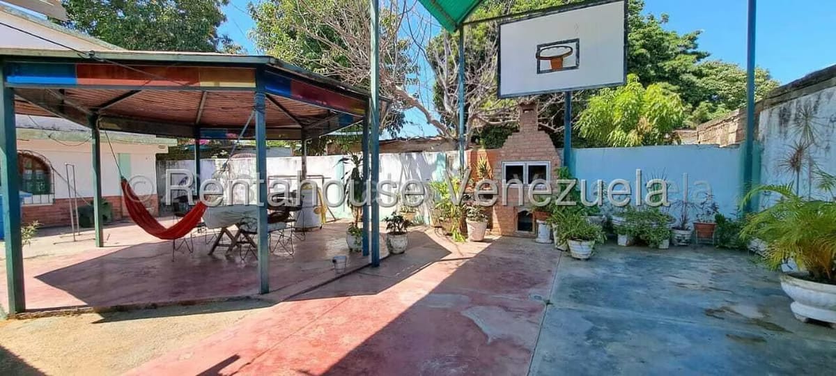 Casa (Duplex) en Venta en Monte Claro, Zulia - 41