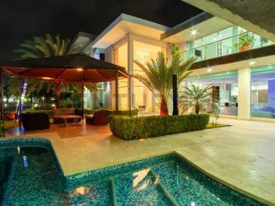 Espectacular mansión Vacacional en LAS VILLAS - 2