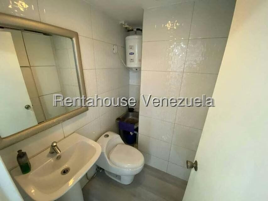 Comercial (Local Comercial) en Alquiler en Chacao, Distrito Metropolitano - 16