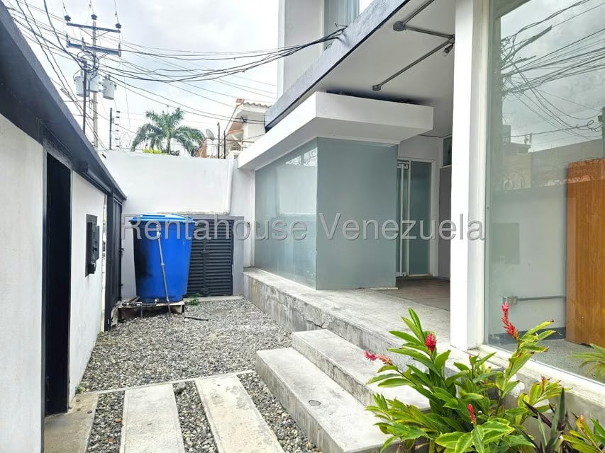 Comercial (Local Comercial) en Alquiler en Del Este, Lara - 2