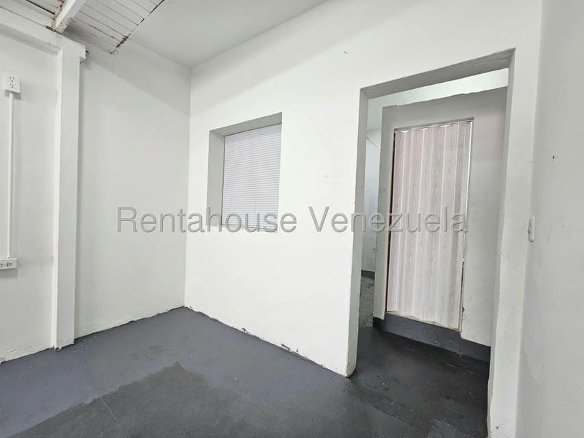 Comercial (Local Comercial) en Alquiler en Del Este, Lara - 14