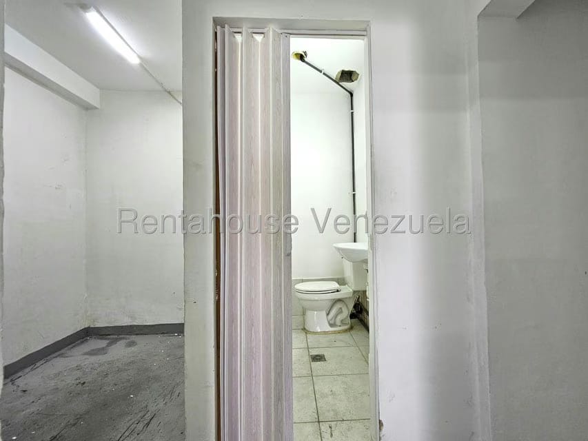 Comercial (Local Comercial) en Alquiler en Del Este, Lara - 17