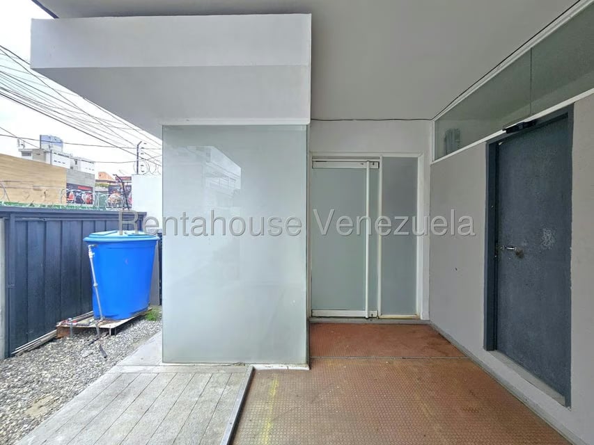 Comercial (Local Comercial) en Alquiler en Del Este, Lara - 4