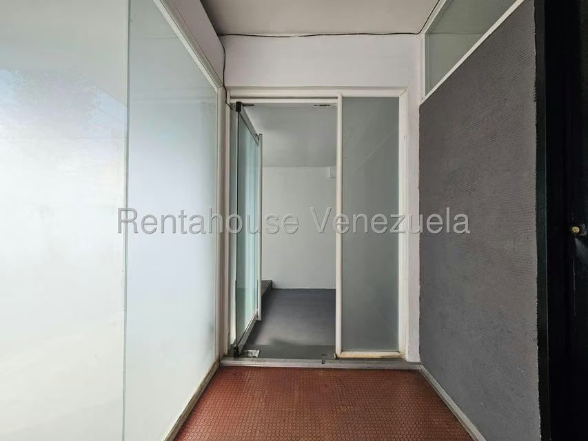 Comercial (Local Comercial) en Alquiler en Del Este, Lara - 5