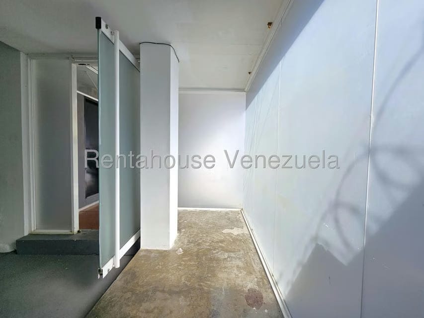 Comercial (Local Comercial) en Alquiler en Del Este, Lara - 8