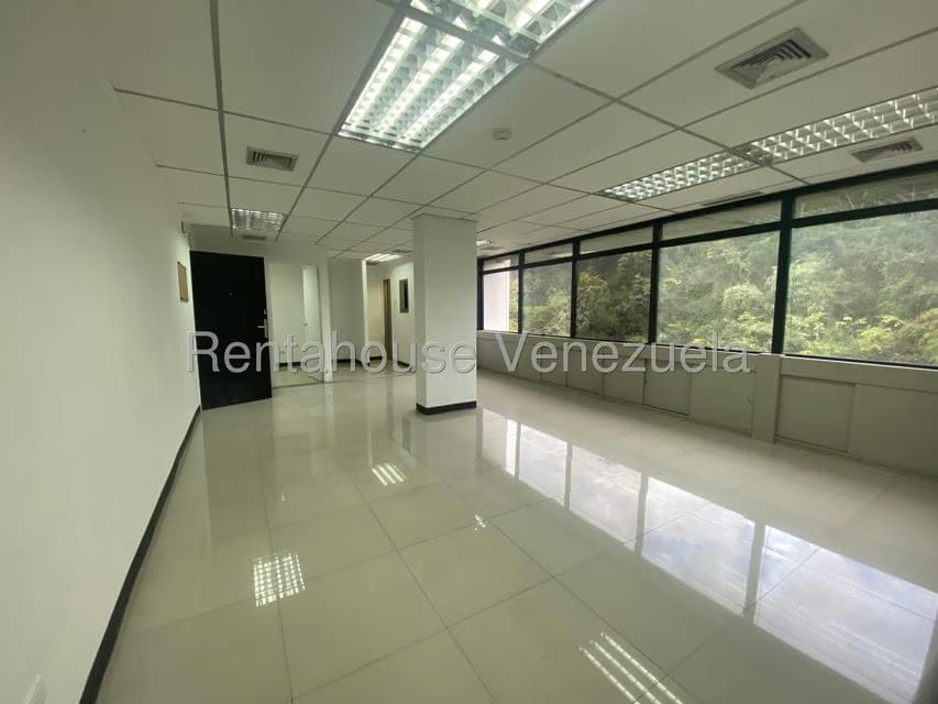 Comercial (Oficina) en Alquiler en Los Samanes, Distrito Metropolitano - 2