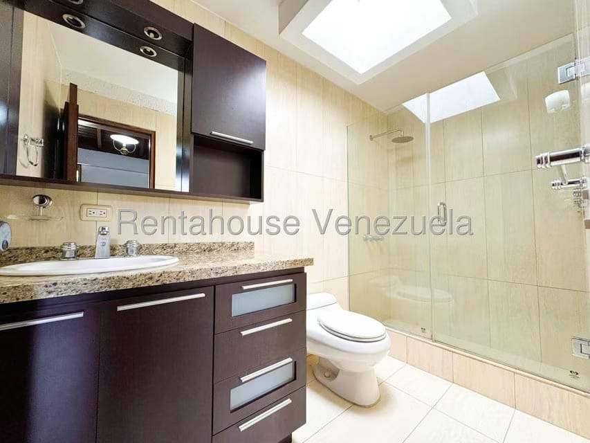 Casa (Contemporaneo) en Venta en Las Marias, Distrito Metropolitano - 36