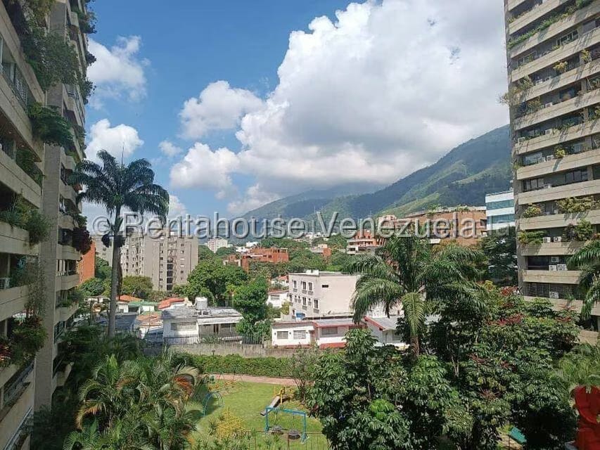 Apartamento (1 Nivel) en Venta en Santa Eduvigis, Distrito Metropolitano - 15