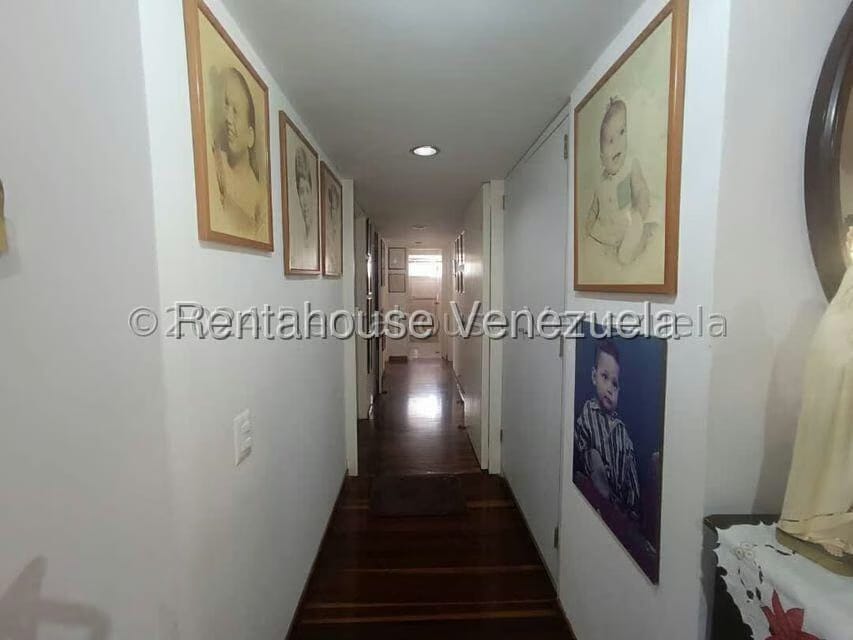 Apartamento (1 Nivel) en Venta en Santa Eduvigis, Distrito Metropolitano - 21