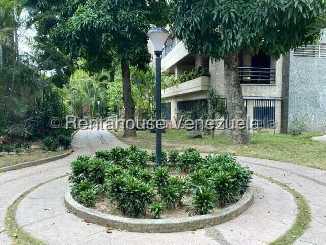 Apartamento (1 Nivel) en Venta en Santa Eduvigis, Distrito Metropolitano - 38