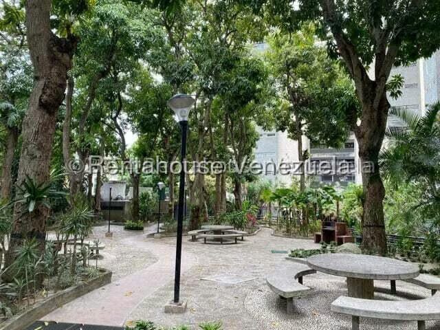 Apartamento (1 Nivel) en Venta en Santa Eduvigis, Distrito Metropolitano - 40