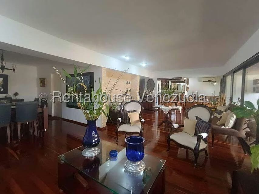 Apartamento (1 Nivel) en Venta en Santa Eduvigis, Distrito Metropolitano - 5